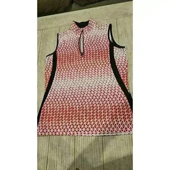Tail Activewear Women's Golf Tank Top Red Geo Print Size M Sleeveless High Neck - Picture 3 of 7